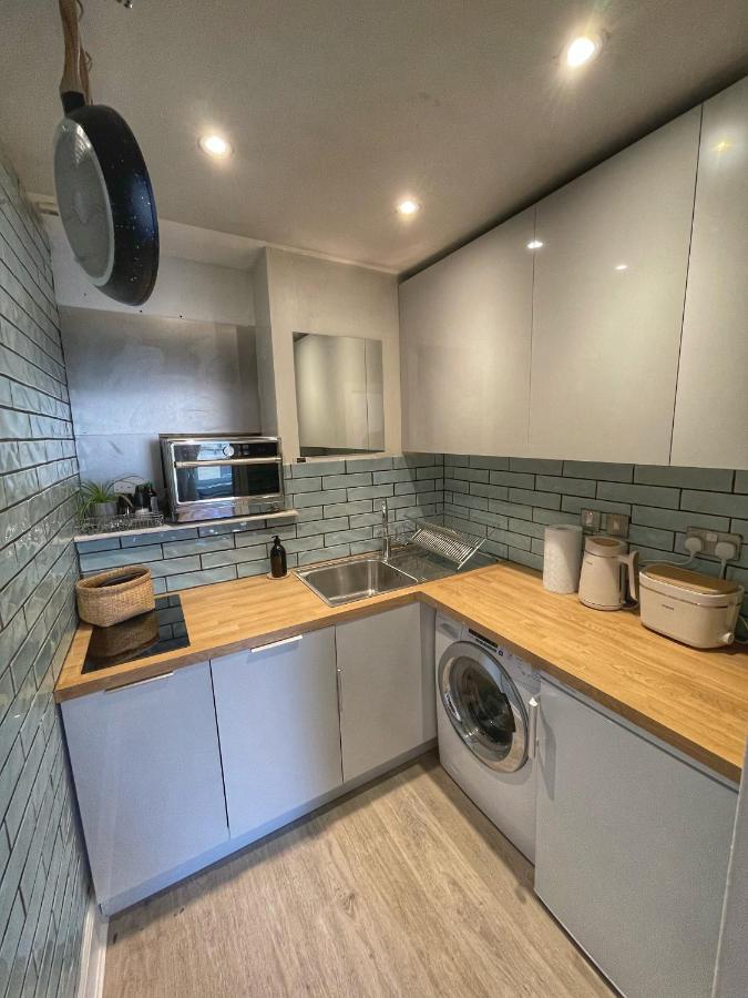 1 Bed Apartment EDI Buitenkant foto